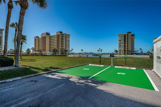 4700 COVE CIRCLE 110, St Petersburg, FL 33708