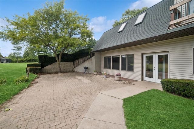 12266 North Grove Road, Sycamore, IL 60178