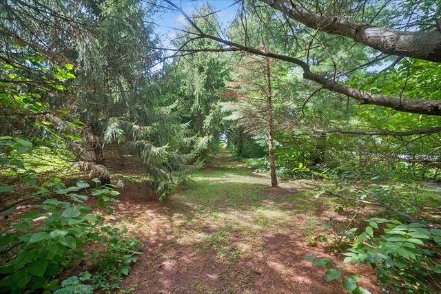 12266 North Grove Road, Sycamore, IL 60178