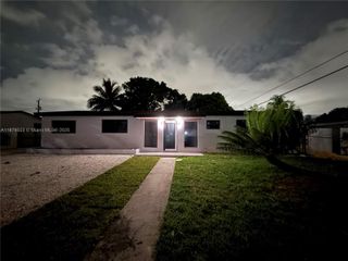 1301 NW 176th Ter, Miami Gardens, FL 33169