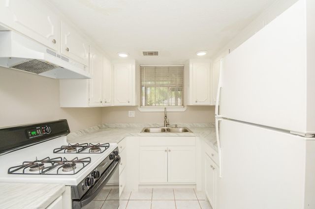 1339 Tarberry Road, Houston, TX 77088