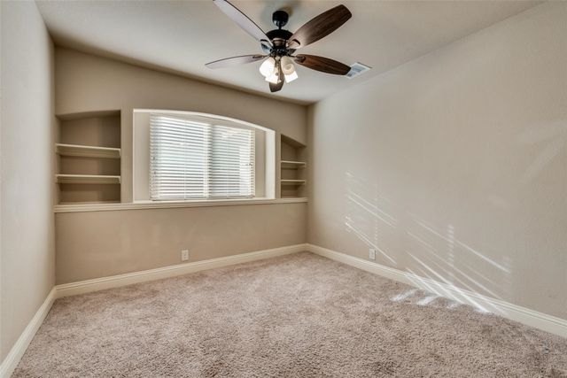 550 Lily Street, Crowley, TX 76036
