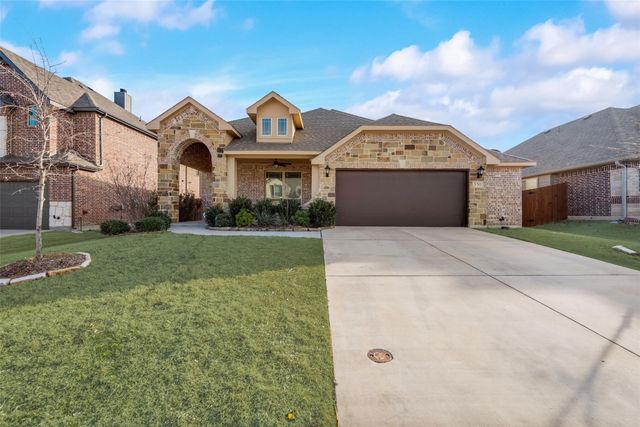 550 Lily Street, Crowley, TX 76036