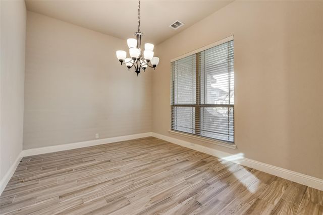 550 Lily Street, Crowley, TX 76036