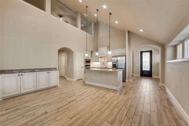 550 Lily Street, Crowley, TX 76036