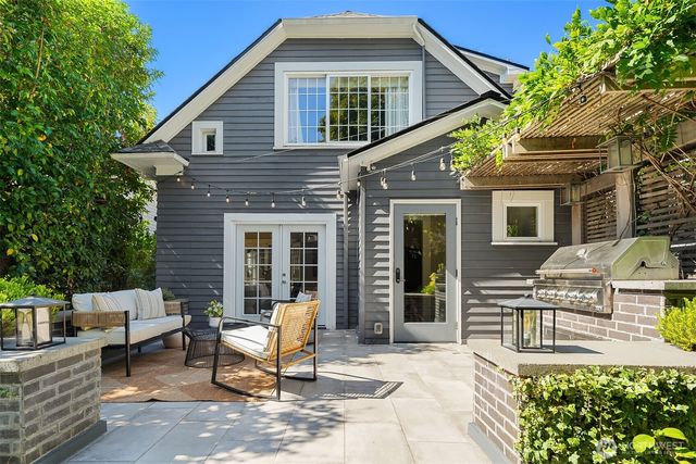 822 31st Avenue, Seattle, WA 98122