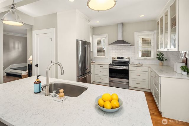 822 31st Avenue, Seattle, WA 98122