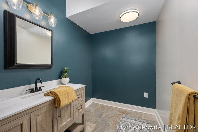 409 6 Mile Road NW, Comstock Park, MI 49321