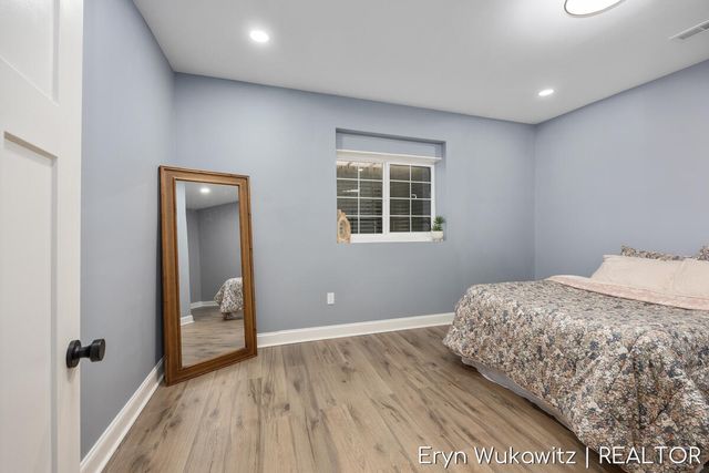 409 6 Mile Road NW, Comstock Park, MI 49321