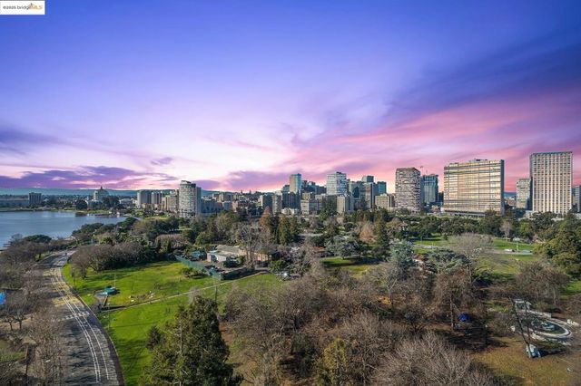 565 Bellevue Ave. 1502, Oakland, CA 94610