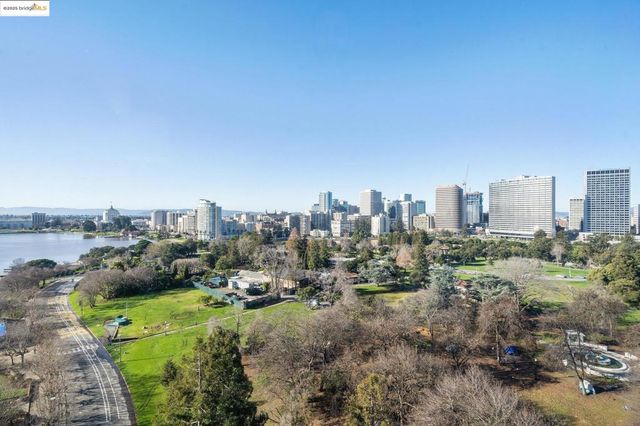 565 Bellevue Ave. 1502, Oakland, CA 94610