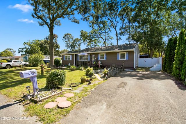303 Lawrence Drive, Lanoka Harbor, NJ 08734
