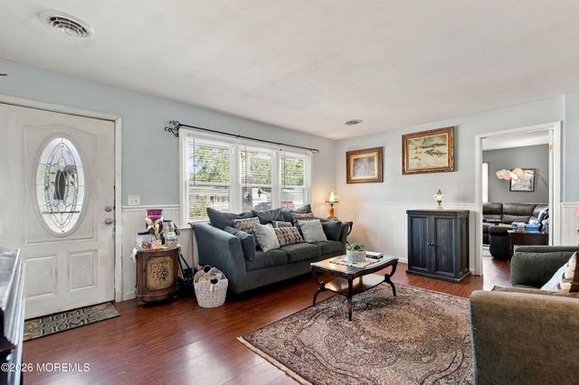 303 Lawrence Drive, Lanoka Harbor, NJ 08734