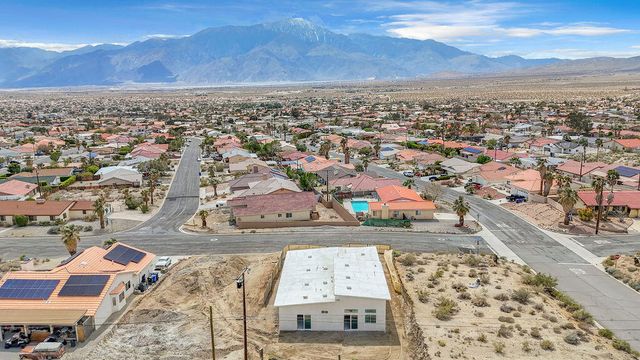 66778 Casa Grande Drive, Desert Hot Springs, CA 92240