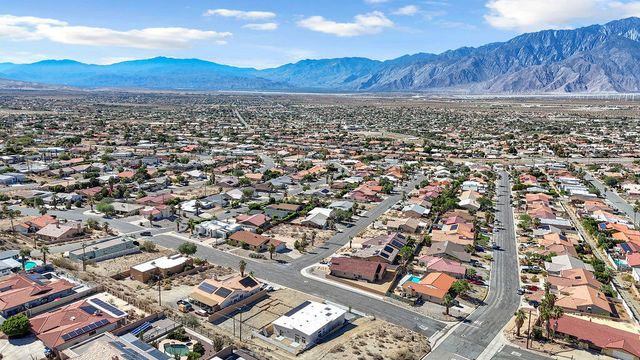 66778 Casa Grande Drive, Desert Hot Springs, CA 92240