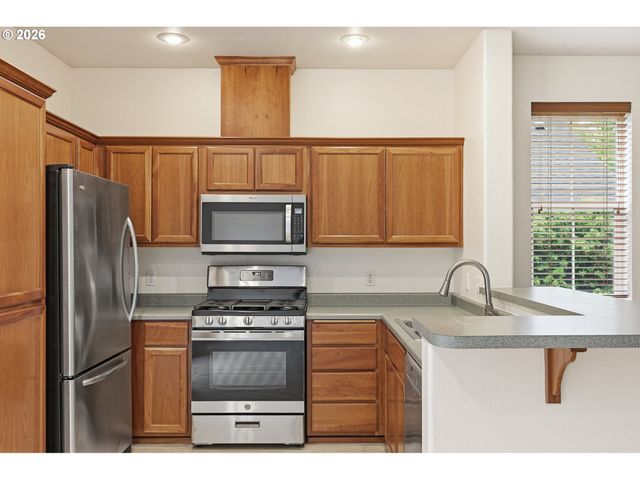 1680 RILEY Ln, Eugene, OR 97402