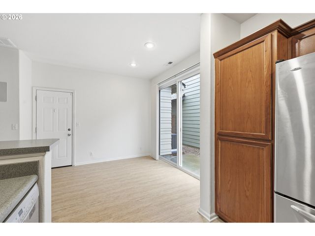 1680 RILEY Ln, Eugene, OR 97402