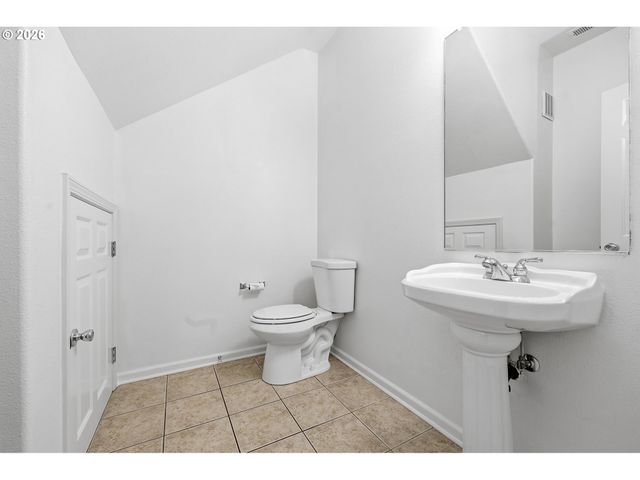 1680 RILEY Ln, Eugene, OR 97402