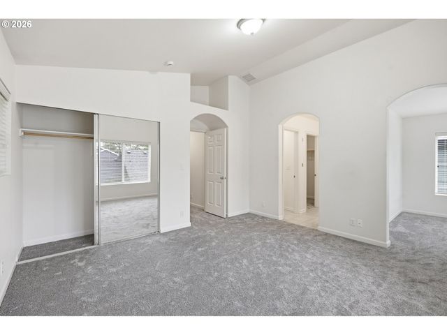 1680 RILEY Ln, Eugene, OR 97402