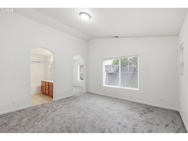 1680 RILEY Ln, Eugene, OR 97402