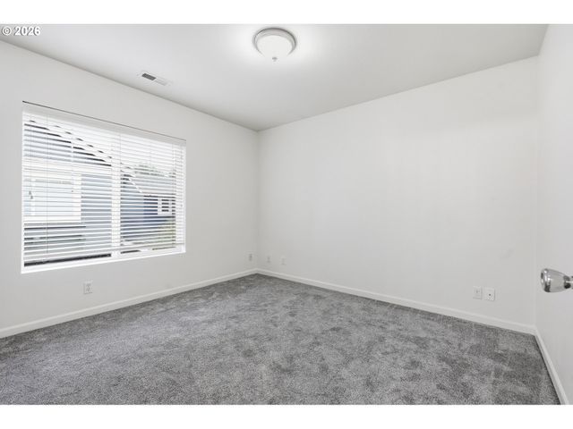1680 RILEY Ln, Eugene, OR 97402