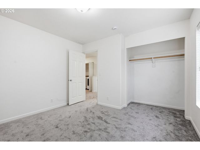 1680 RILEY Ln, Eugene, OR 97402