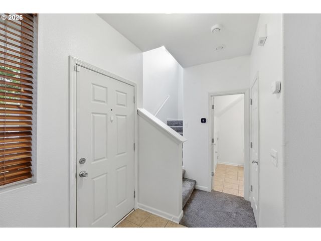 1680 RILEY Ln, Eugene, OR 97402