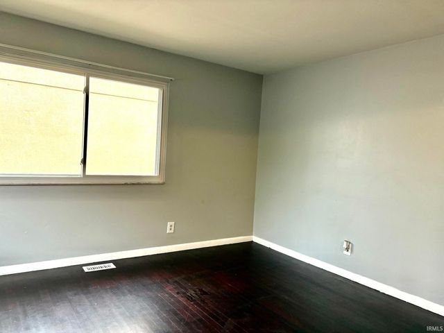 3804 S Carey Street, Marion, IN 46953