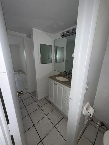 5800 NW 64th Ave 306, Tamarac, FL 33319