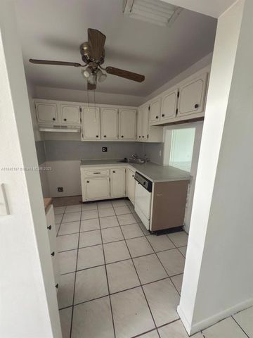 5800 NW 64th Ave 306, Tamarac, FL 33319