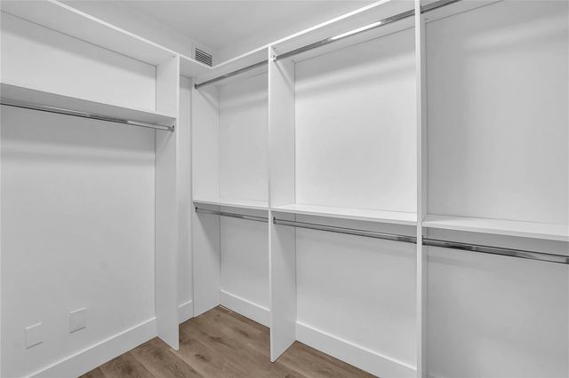 6037 Balboa Circle 401, Boca Raton, FL 33433