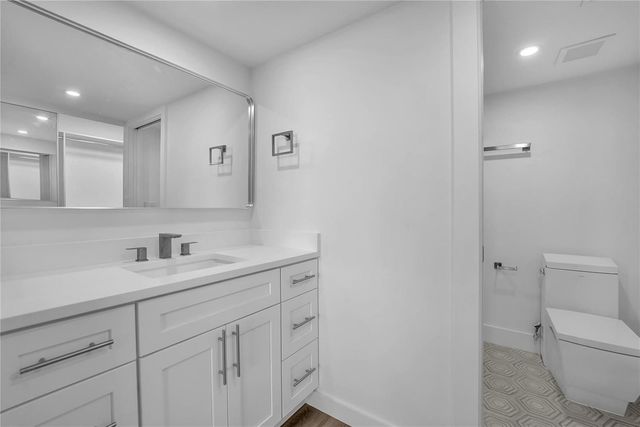 6037 Balboa Circle 401, Boca Raton, FL 33433