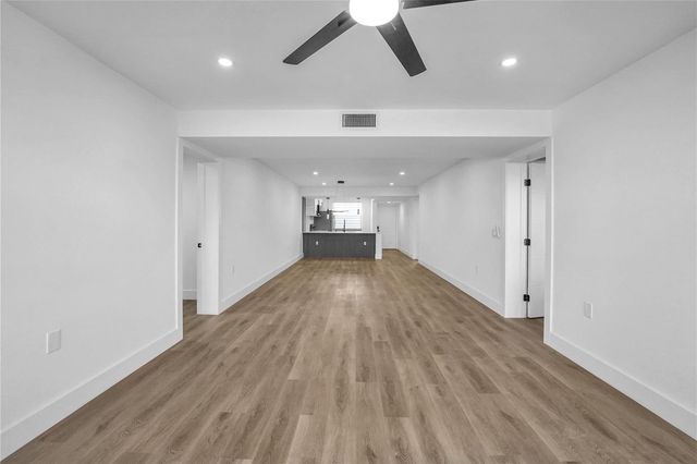 6037 Balboa Circle 401, Boca Raton, FL 33433