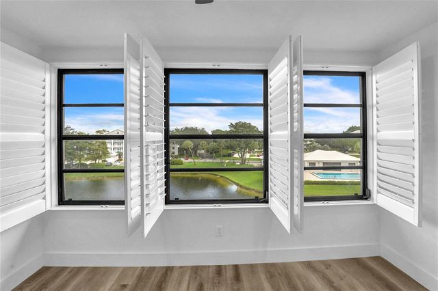 6037 Balboa Circle 401, Boca Raton, FL 33433