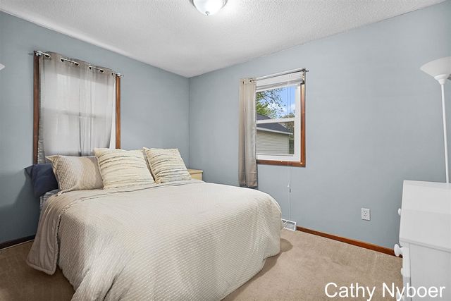 4842 Bayview Avenue, Wyoming, MI 49519