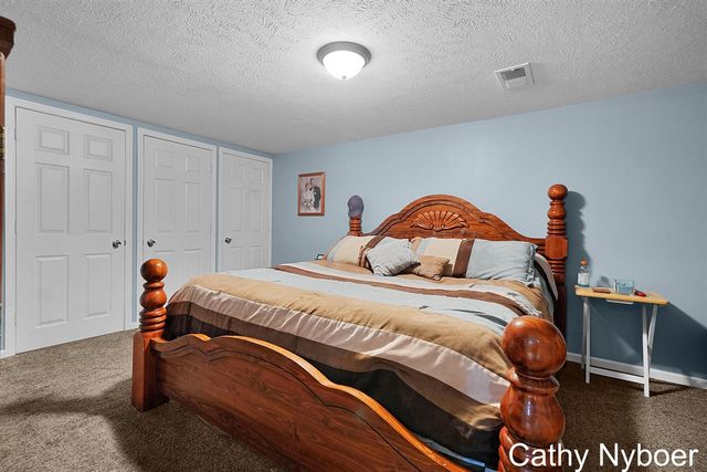 4842 Bayview Avenue, Wyoming, MI 49519