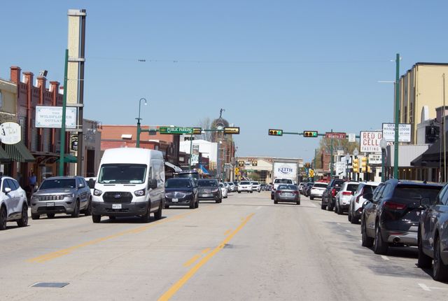 422 Smith Street, Grapevine, TX 76051