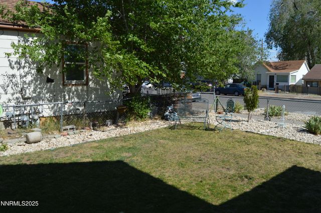 1830 C Street, Sparks, NV 89431