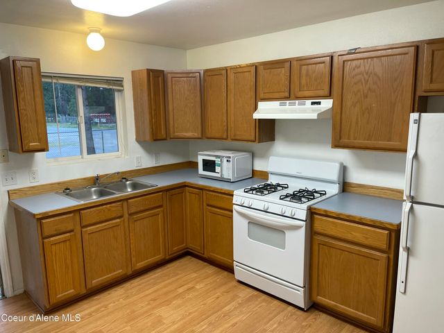 6161 E Menser Ave, Athol, ID 83801