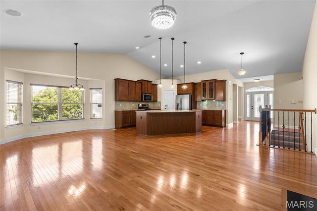 105 Lindbergh Place Way, Unincorporated, MO 63146