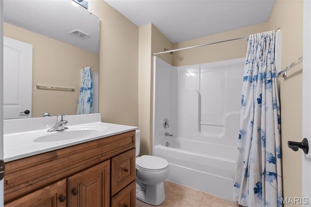 105 Lindbergh Place Way, Unincorporated, MO 63146