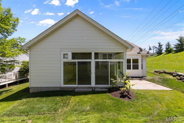 105 Lindbergh Place Way, Unincorporated, MO 63146