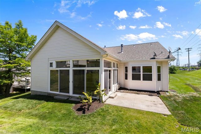 105 Lindbergh Place Way, Unincorporated, MO 63146