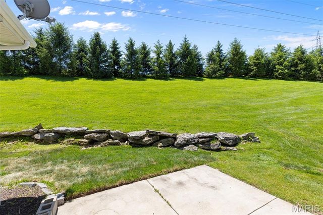105 Lindbergh Place Way, Unincorporated, MO 63146
