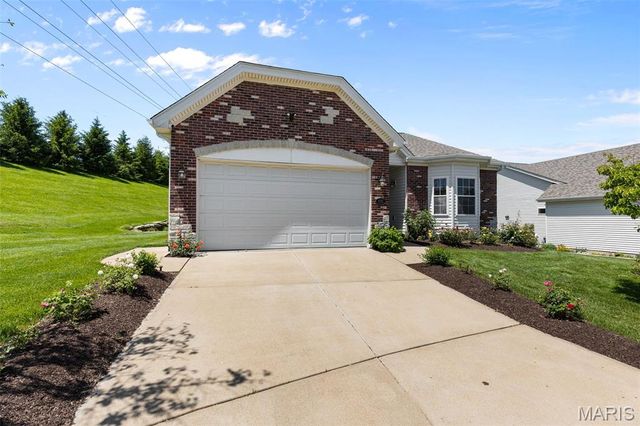 105 Lindbergh Place Way, Unincorporated, MO 63146