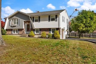 15 Alexander Ave., Dracut, MA 01826
