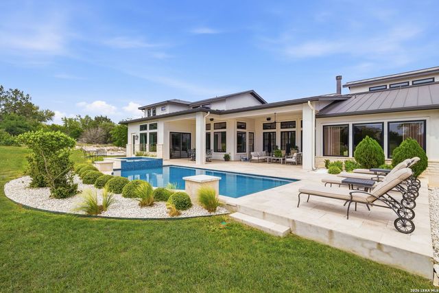 5817 CAMP CREEK DR, New Braunfels, TX 78132