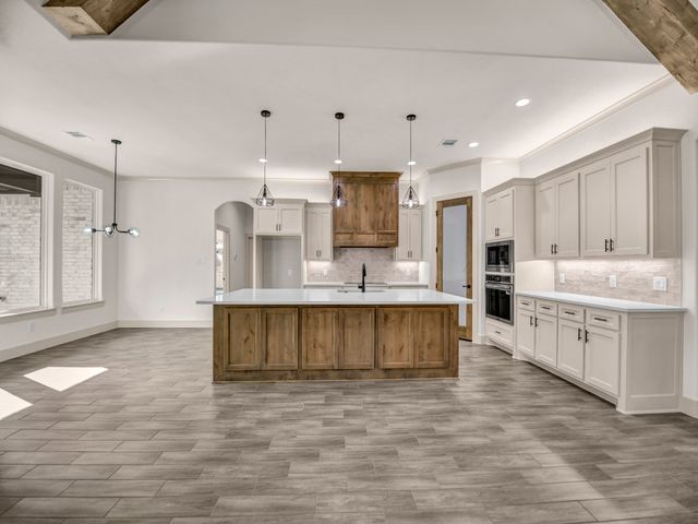 2024 Forest Bridge Drive, Azle, TX 76020