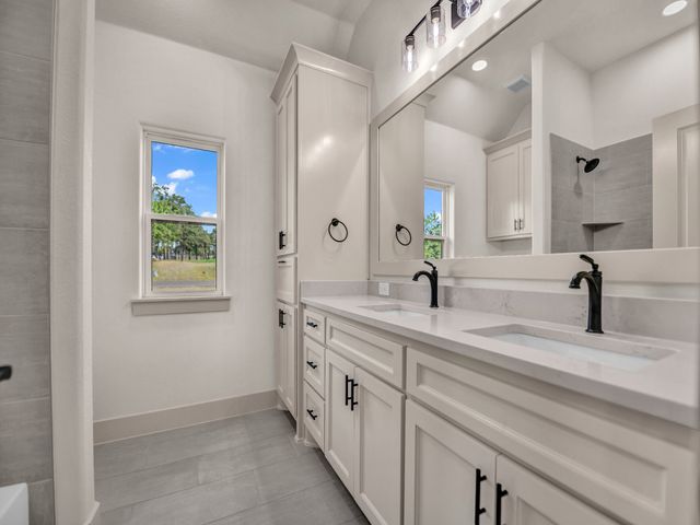 2024 Forest Bridge Drive, Azle, TX 76020