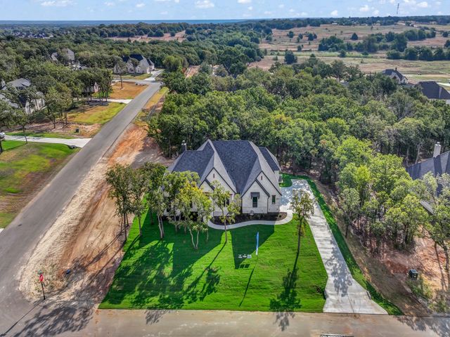 2024 Forest Bridge Drive, Azle, TX 76020